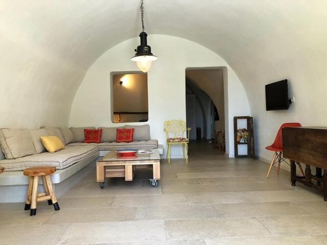 Mantilida Villa Emporio  Экстерьер фото